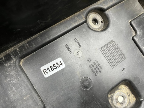 Podstawa akumulatora Opel Insignia A 08-17r. 2.0 CDTi pokrywa ZAŚLEPKA obudowa 12772396 13255614