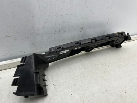 Ślizg VW Caddy 4 IV Ford Connect MK3 20r.- lewe tylne mocowanie zderzaka wspornik lewy tył 2k7807393b