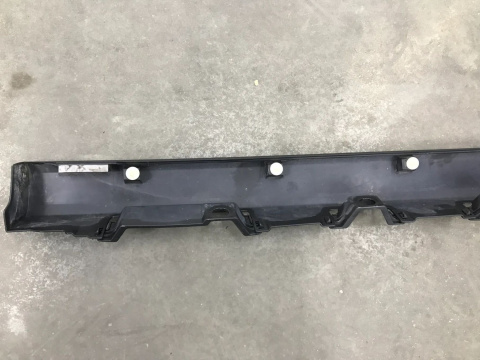 Nakładka progu Suzuki Ignis 3 III 16r.- prawa listwa progowa zewnętrzna próg 77231-62r1