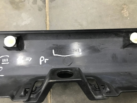 Nakładka progu Suzuki Ignis 3 III 16r.- prawa listwa progowa zewnętrzna próg 77231-62r1