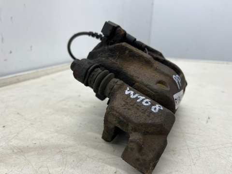 Zacisk hamulcowy Mercedes w168 A-klasa 97-04r. 1.7 CDi DIESEL prawy przedni jarzmo prawy przód tarcza 260mm.