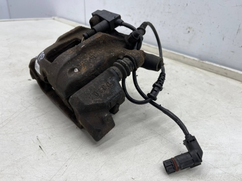 Zacisk hamulcowy Mercedes w168 A-klasa 97-04r. 1.7 CDi DIESEL prawy przedni jarzmo prawy przód tarcza 260mm.