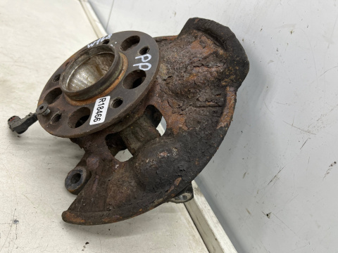 Zwrotnica Mercedes w168 A-klasa 97-04r. 1.7 CDi DIESEL PRAWA przednia piasta z czujnikiem ABS prawy przód