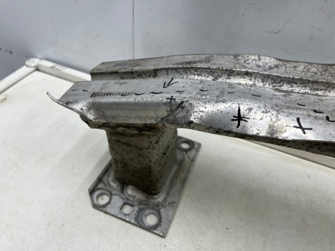 Belka zderzaka Audi TT II 8J 06-14r. przednie wzmocnienie zderzaka przód 8j0807109