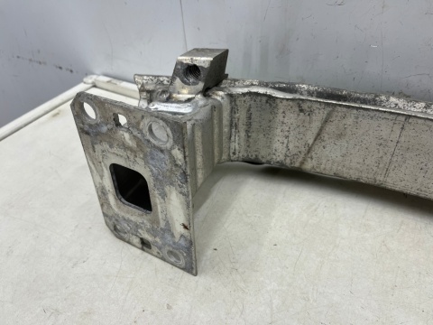 Belka zderzaka Audi TT II 8J 06-14r. przednie wzmocnienie zderzaka przód 8j0807109