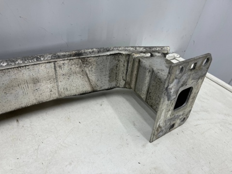 Belka zderzaka Audi TT II 8J 06-14r. przednie wzmocnienie zderzaka przód 8j0807109