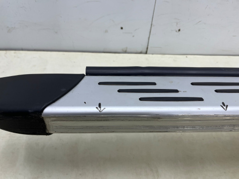 Nakładka progu Renault Captur 2 II 19r.- Mitsubishi ASX 2 II 23r.- PRAWY stopień zewnętrzny oryginalny PRÓG mz315387