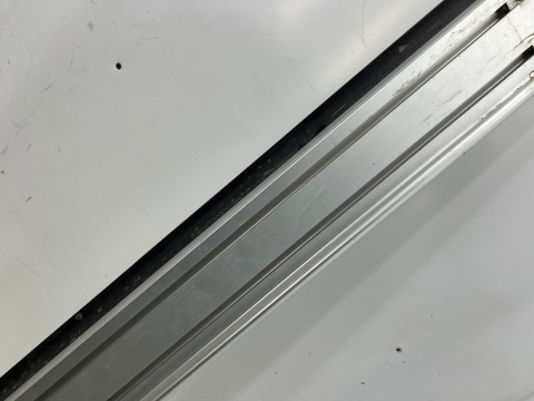 Nakładka progu Renault Captur 2 II 19r.- Mitsubishi ASX 2 II 23r.- PRAWY stopień zewnętrzny oryginalny PRÓG mz315387