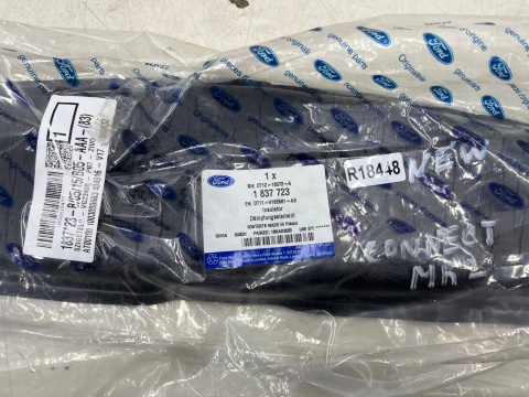 Osłona błotnika Ford Connect MK2 12-22r. LEWE wewnętrzne wygłuszenie błotnika NOWE pianka gąbka lewy przód dt11-v16e561-ab