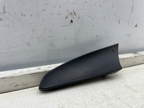 Zaślepka klamki lamka Porsche Cayenne II 7p 10-17r. lewa tylna osłona wewnętrzna rączki drzwi lewy tył 7p5839247c