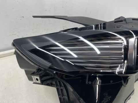 Lampa reflektor Mazda CX-30 CX30 19r.- PRAWA przednia full LED prawy przód 14 pin dfr7-51030