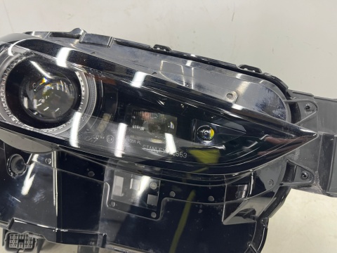 Lampa reflektor Mazda CX-30 CX30 19r.- PRAWA przednia full LED prawy przód 14 pin dfr7-51030