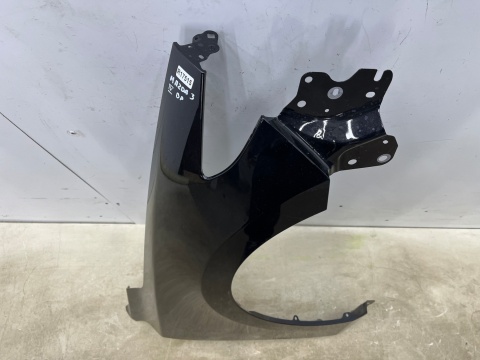Błotnik Mazda 3 IV BP 19r.- prawy przedni prawy przód 