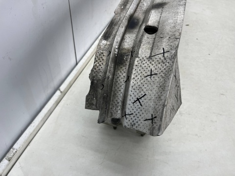 Belka zderzaka Mercedes w222 s-klasa 13-20r. tylne wzmocnienie zderzaka tył a2226100014