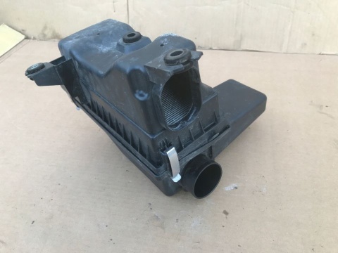 Obudowa filtra powietrza Mitsubishi Colt VI 6 Z30 Smart Forfour I w454 04-12r. 1.1b 1.3b benzyna mn130286 a1340900101