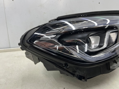 Lampa reflektor Mercedes GLA II H247 19-23r. PRAWA przednia FULL LED 4 pin prawy przód a2479066401