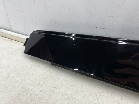 Listwa Range Rover 4 IV L405 12-21r. PRAWA tylna środkowa nakładka osłona słupka drzwi połysk prawy tył ck80255a80ab