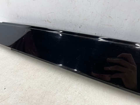 Listwa Range Rover 4 IV L405 12-21r. PRAWA tylna środkowa nakładka osłona słupka drzwi połysk prawy tył ck80255a80ab