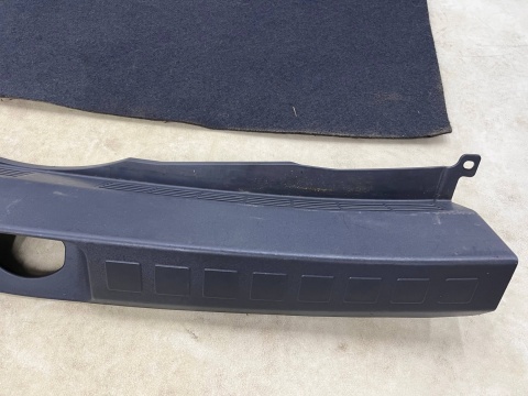 Tapicerka Mitsubishi Colt VI 6 Z30 5Drzwi 04-12r. wykładzina wkład mata dywan boczek boczki bagażnika KOMPLET 