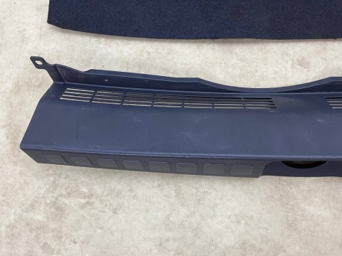 Tapicerka Mitsubishi Colt VI 6 Z30 5Drzwi 04-12r. wykładzina wkład mata dywan boczek boczki bagażnika KOMPLET 