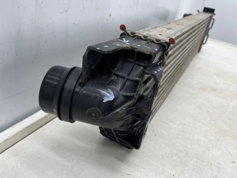 Chłodnica intercoolera Renault Master III Opel Movano B Nissan NV400 Interstar 2.3 dCi oryginał 144960015r