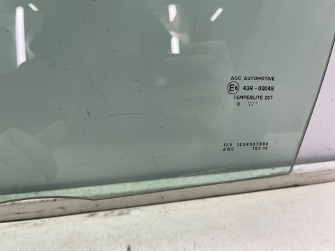 Szyba boczna Toyota Aygo II Peugeot 108 Citroen C1 II 5Drzwi 14-22r. lewa przednia z drzwi oryginalna lewy przód 