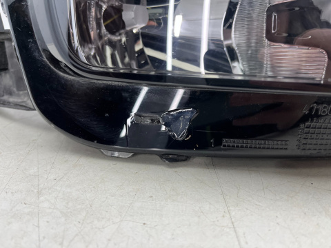 Lampa reflektor Citroen C4 Picasso II 13-16r. PRAWA przednia oryginalna EUROPA H7 prawy przód 9675974880