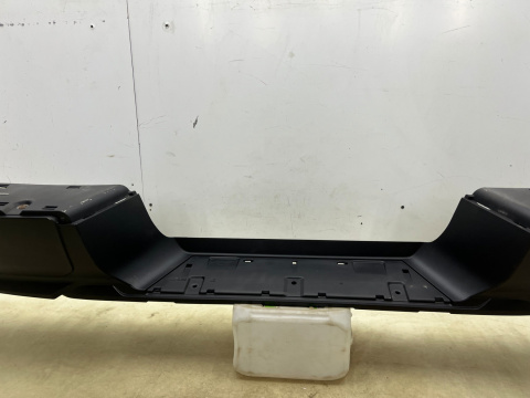 Zderzak tylny Mitsubishi L200 5 V 19r.- Lift tył tylne wzmocnienie belka 6410D647ZZ