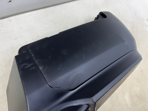 Zderzak tylny Mitsubishi L200 5 V 19r.- Lift tył tylne wzmocnienie belka 6410D647ZZ