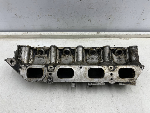 Kolektor ssący Renault Megane 2 II Scenic 2 II 02-09r. 1.6 16V benzyna 8200329496