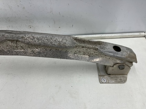 Belka zderzaka Renault Megane 2 II kombi 02-09r. tylne wzmocnienie pasa tylna tył 820000836