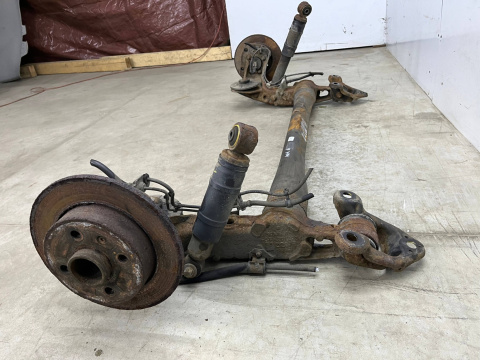 Belka zawieszenia Opel Meriva A 03-10r. tylna oś kompletna wózek zwrotnice amortyzatory