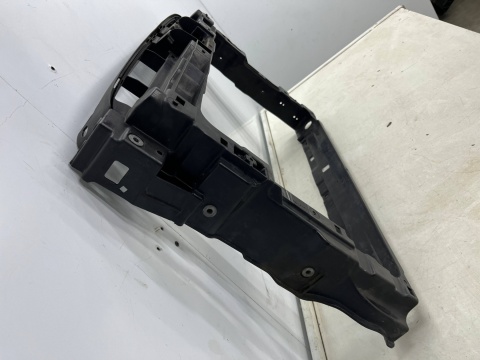 Pas przedni VW Passat B8 3G0 14-23r. wzmocnienie czołowe ramka chłodnic oryginalna 3g0805588