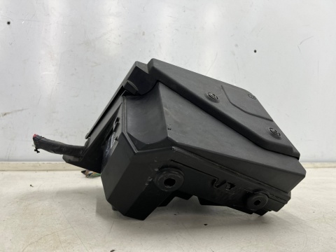 Skrzynka bezpieczników Renault Megane 2 II 02-09r. 1.6 16V Benzyna moduł obudowa pokrywa zaślepka 8200481867-G 8200356339