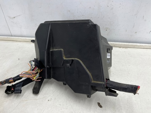 Skrzynka bezpieczników Renault Megane 2 II 02-09r. 1.6 16V Benzyna moduł obudowa pokrywa zaślepka 8200481867-G 8200356339