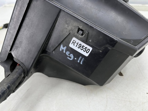 Skrzynka bezpieczników Renault Megane 2 II 02-09r. 1.6 16V Benzyna moduł obudowa pokrywa zaślepka 8200481867-G 8200356339