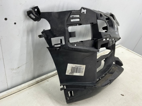 Ślizg BMW 5 G30 G31 M-PAKIET 17-20r. przedlift prawe przednie mocowanie zderzaka halogenu wspornik 8064968