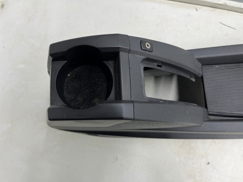 Tunel środkowy Opel Meriva A 03-10r. uchwyt na kubki