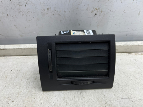 Kratka nawiewu Opel Meriva A 03-10r. LEWA nadmuchu deski wnętrza 13107751