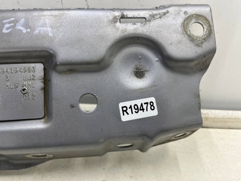 Pas przedni Opel Meriva A 03-10r. wzmocnienie górne ramka zamek maski 93301874