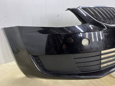 Zderzak przedni Skoda Octavia 3 III 12-16r. Przedlift przód 4XPDC 5E0807221
