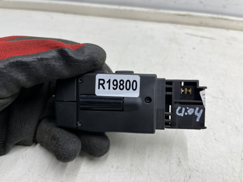 Manetka Renault Clio 4 IV Twingo 3 III Traffic 3 III Captur 12-20r. przełącznik przycisk pod kierownicą sterowania radio