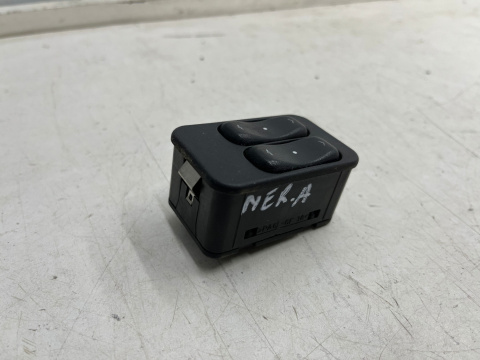 Przełącznik Opel Meriva A 03-10r. panel przycisk szyb lewy przedni kierowcy lewy przód 13363202 24409205