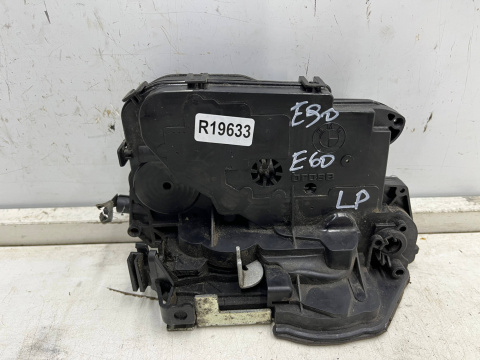 Zamek drzwi BMW E60 E61 E63 E64 E65 X5 E70 X6 E71 E81 E82 X3 E83 X1 E84 E90 E92 lewy przedni zamek drzwi 7pin lewy przód 7059967