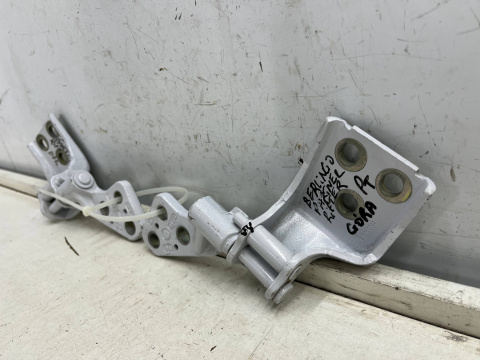 Zawias drzwi Citroen Berlingo III IV Partner III IV Rifter Combo E 18r.- zawiasy prawych tylnych drzwi bagażnika otwieranych