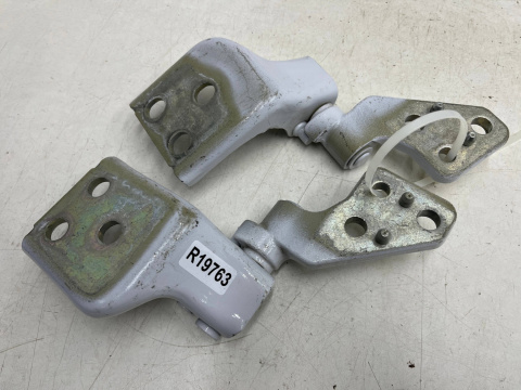 Zawias drzwi Citroen Berlingo III IV Partner III IV Rifter Combo E 18r.- zawiasy prawych tylnych drzwi bagażnika otwieranych