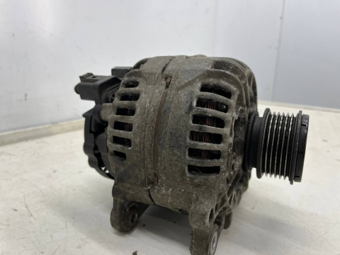 Alternator VW Golf Caddy Polo Passat Audi A3 8L A2 Leon Arosa Cordoba IBIZA Fabia Octavia 045903023a 0124515022