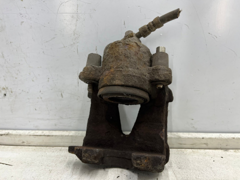 Zacisk hamulcowy VW Golf IV V VI Polo III IV Audi A3 8l 8p Leon I II Ibiza III IV Fabia Octavia Caddy 3 prawy przedni jarzmo 