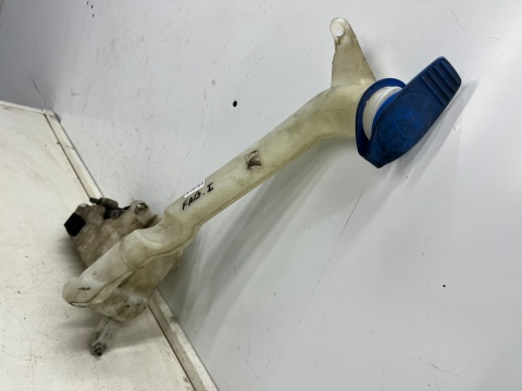 Zbiorniczek spryskiwaczy VW Polo 4 IV 9n Ibiza 3 III 6L Cordoba II Fabia I 99-08r. jedna pompka silniczek 6q0955453