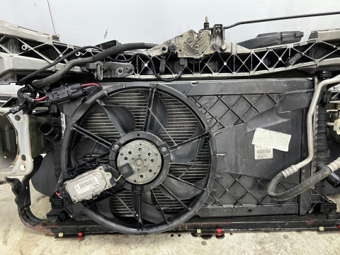 Pas przedni Ford C-Max CMax Mk1 LIFT 06-10r. benzyna z wiatrakiem chłodnicami wody klimy belka zderzaka okular wzmocnienie